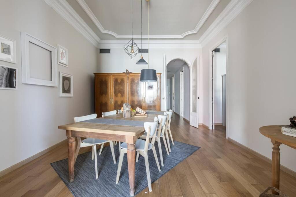 Beautiful & Central Flat Near Sagrada Familia Apartment Barcelona