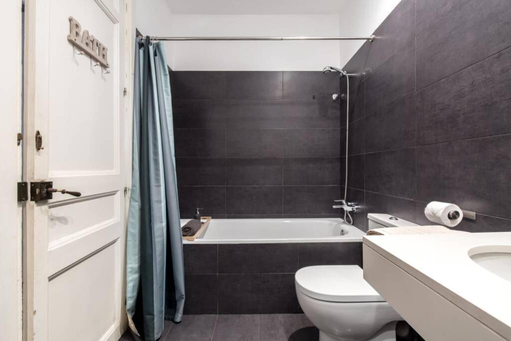 Apartment Beautiful & Central Flat Near Sagrada Familia Barcelona