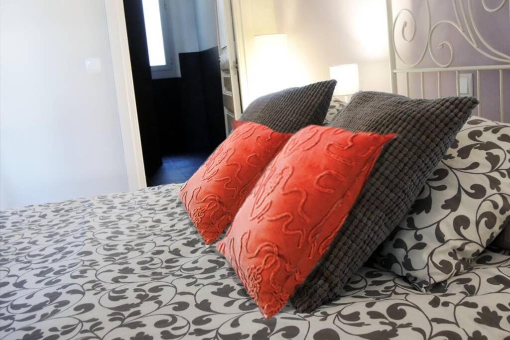 Beautiful & Central Flat Near Sagrada Familia Apartment *
