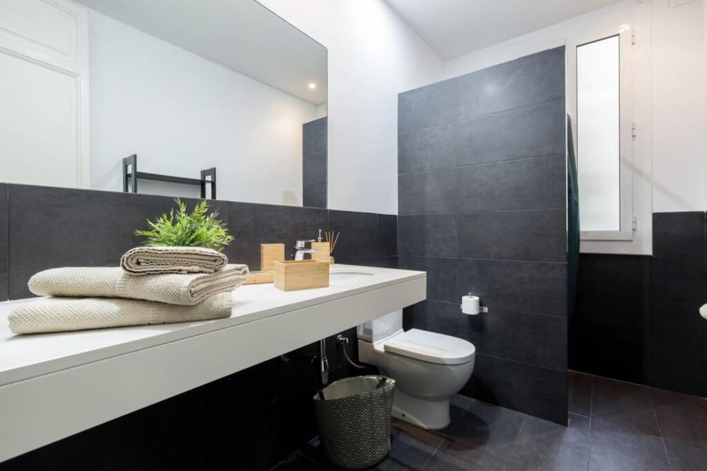 Beautiful & Central Flat Near Sagrada Familia Apartment Barcelona