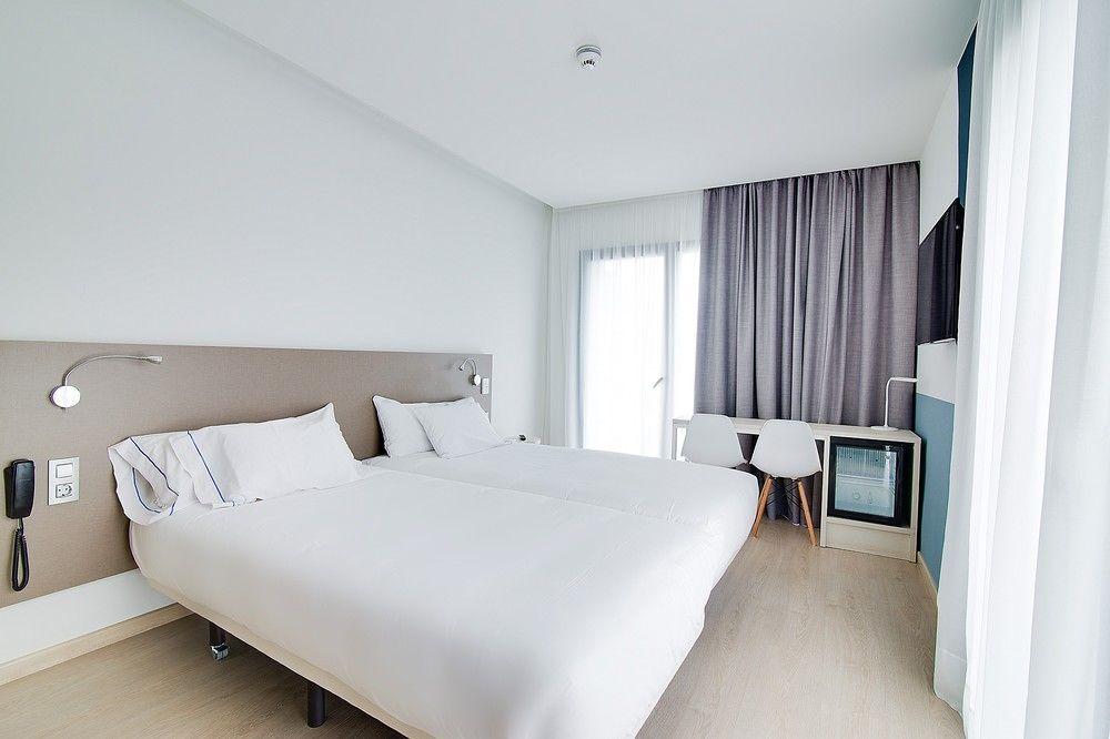 Donostia Aeropuerto Hotel 3*