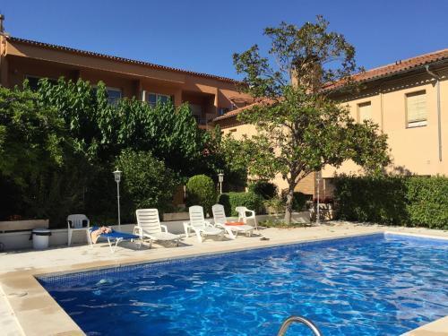 Robert Hotel 2*
