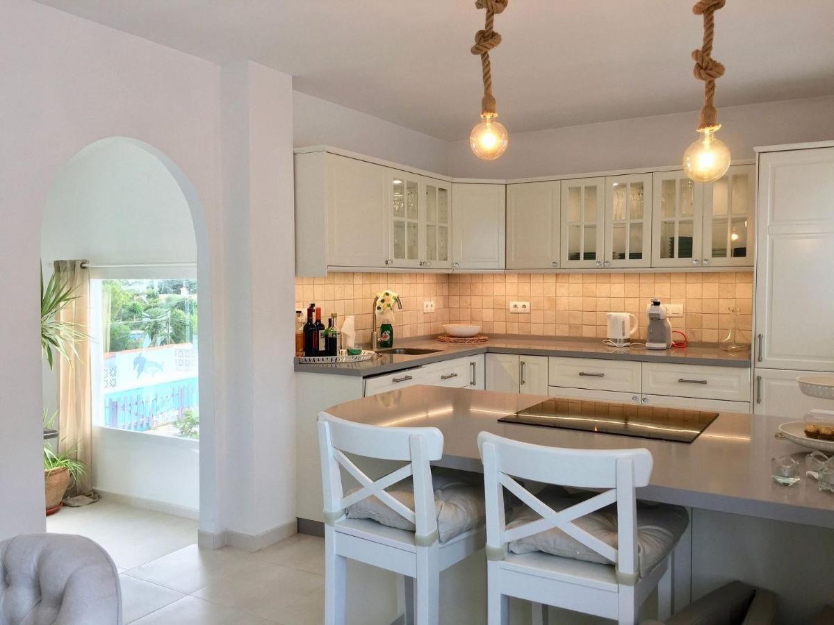Villa Oasis Sea View 3 Bed Private Heated Pool - By Solrentspain La Cala De Mijas