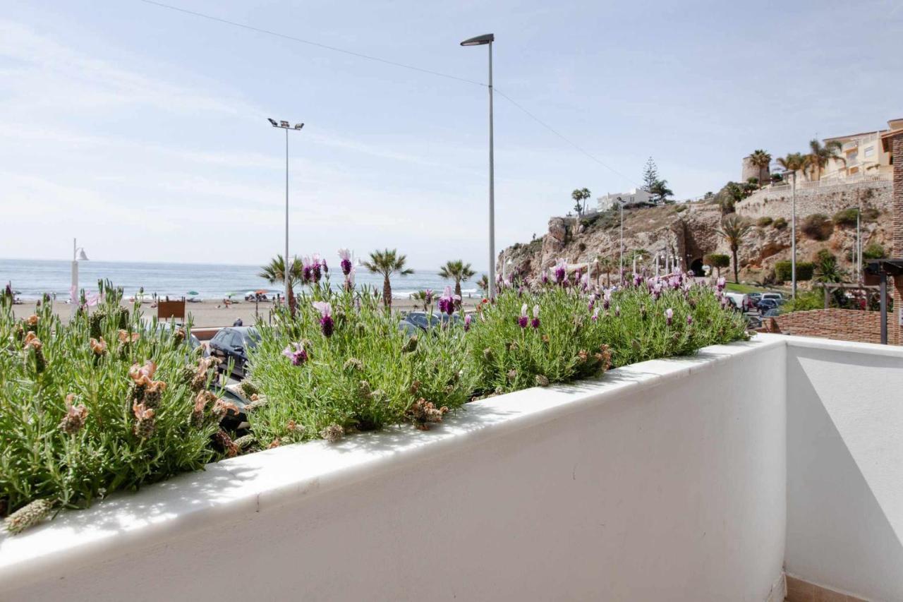 Rincon Del Mar Watch Waves Roll In From The Lavenderfringed Balcony Holiday home Rincon de la Victoria