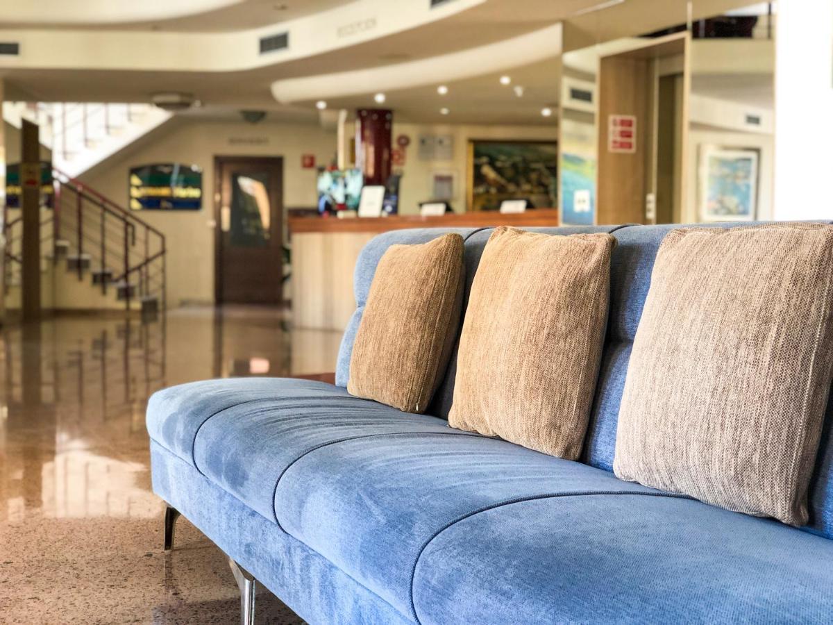 Perla Marina Hotel