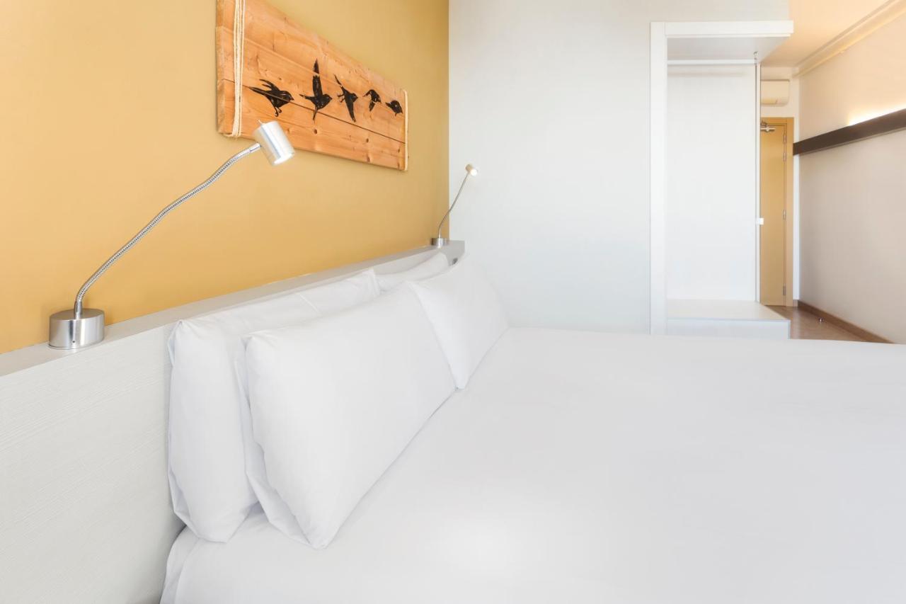 Barcelona Hotel 3*