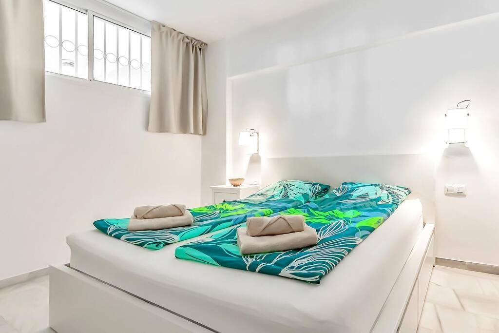 In Complex Altamira With Direct Ocean View