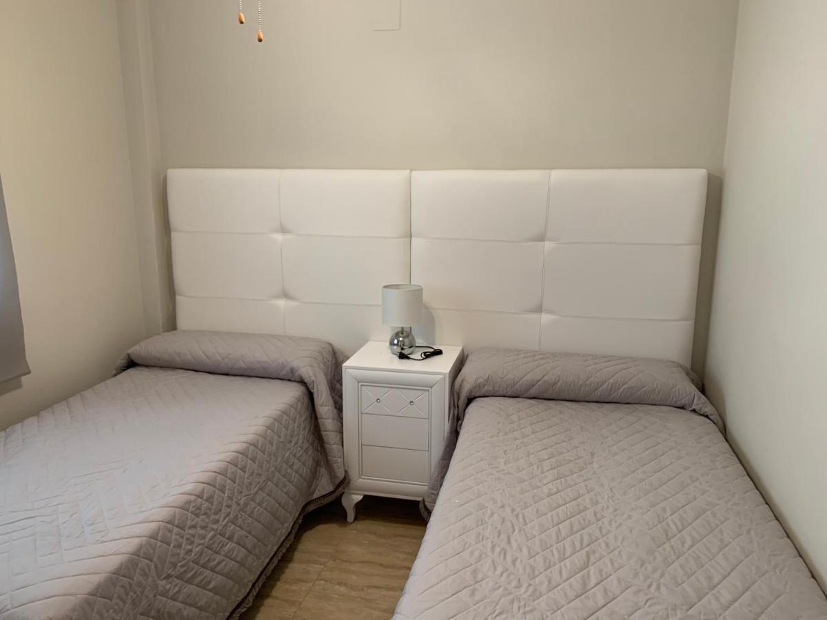 Apartament Aguamarina On The Beach Front Apartamento *