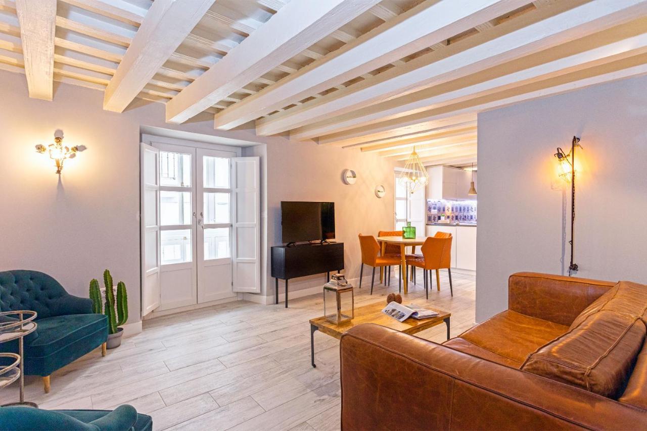 Genteel Plaza De Espana Apartment