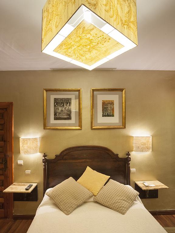Aparthotel Almunia De San Miguel 2*