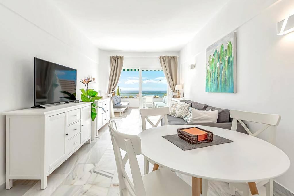 Apartamento In Complex Altamira With Direct Ocean View Costa Adeje (Tenerife)