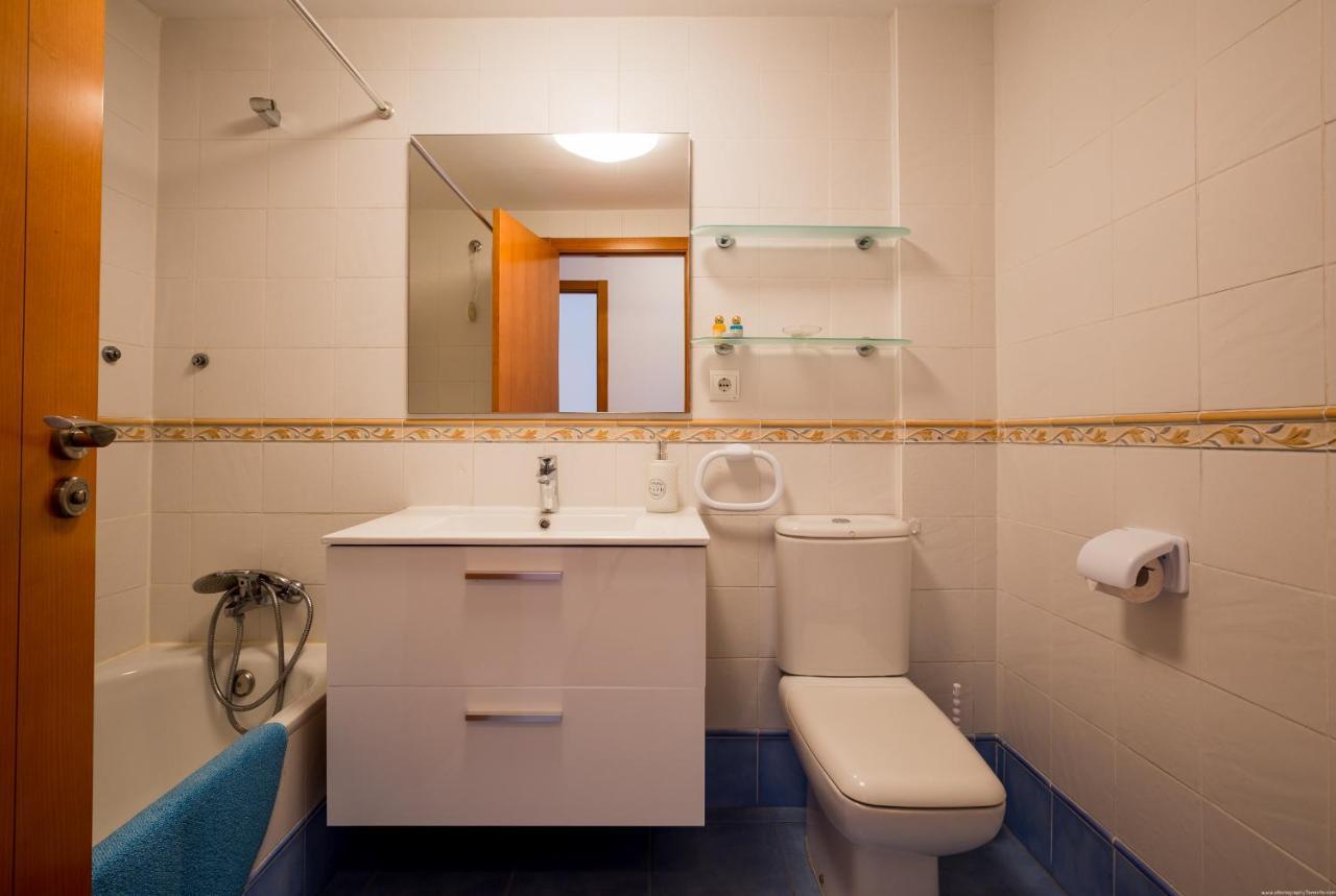 Go2tenerife Apart'tera Solarium, Terraces, Swimming Pools & Parking Apartment *