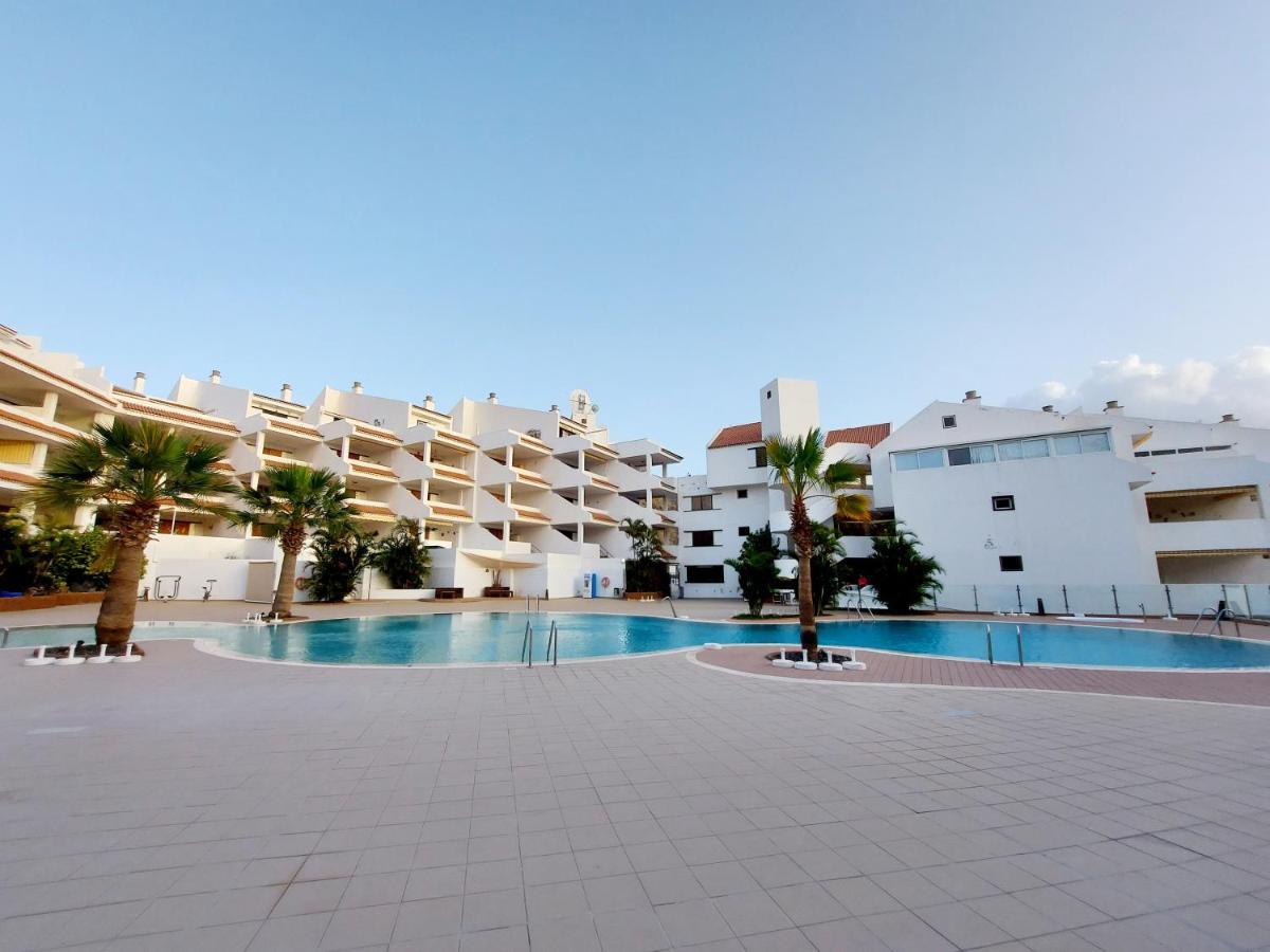 2 Bedrooms Heatedpool Aircon Los Cristianos Apartment *