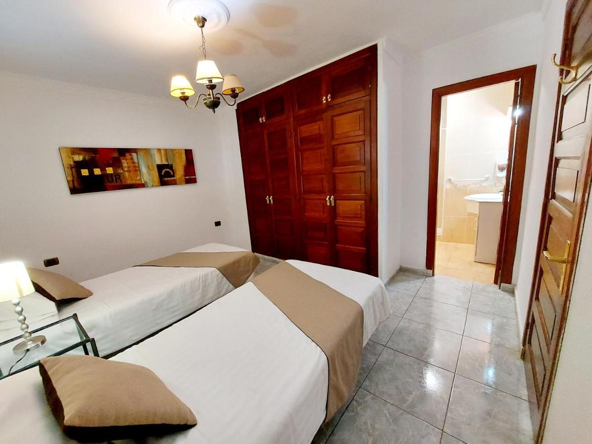 2 Bedrooms Heatedpool Aircon Los Cristianos * Los Cristianos (Tenerife)