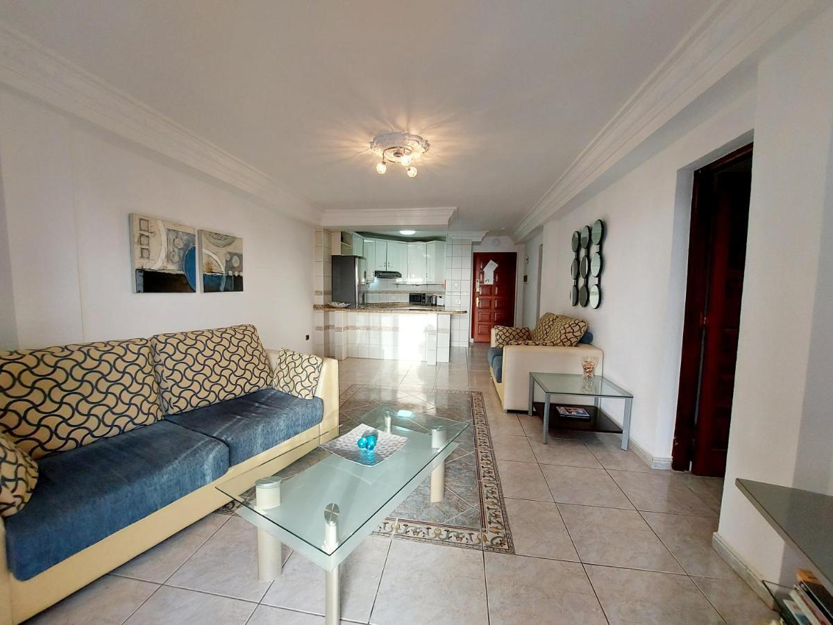 2 Bedrooms Heatedpool Aircon Los Cristianos Apartment *