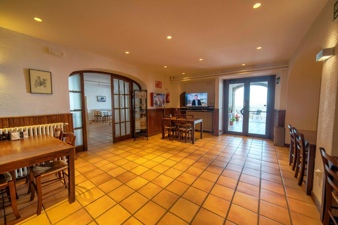 Santuari De La Salut De Hotel Sant Feliu De Pallerols