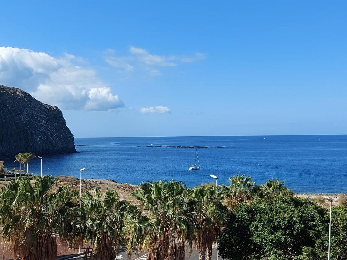 2 Bedrooms Heatedpool Aircon Los Cristianos Apartment *