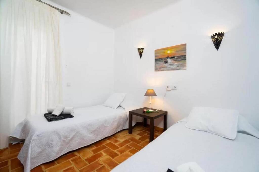 Holiday home 4 Persoons Met Gemeenschappelijk Zwembad *