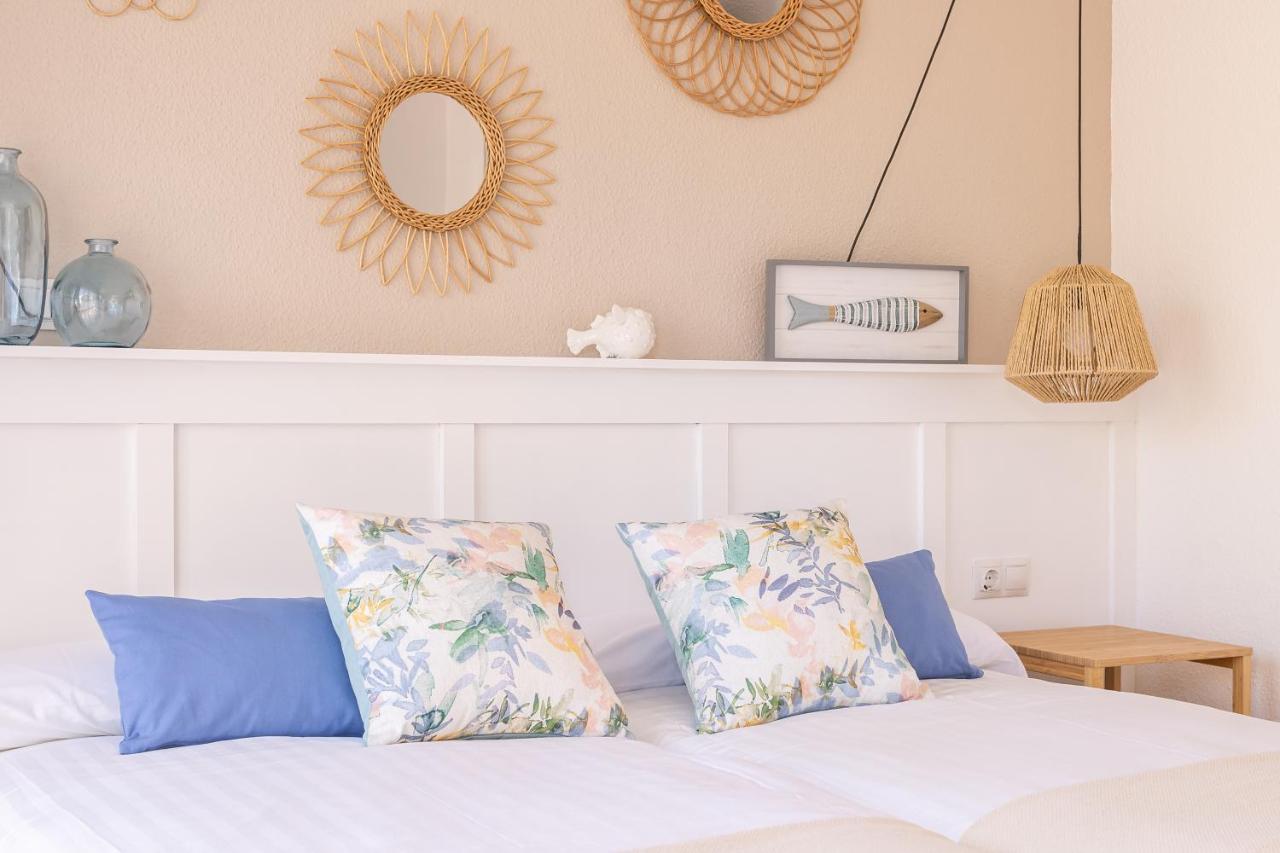 Apartamento Oleholidays Romana Playa 223 Primera Línea Playa *