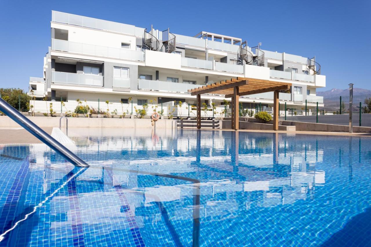Maday , Big Terrace And Swimingpool Apartamento *