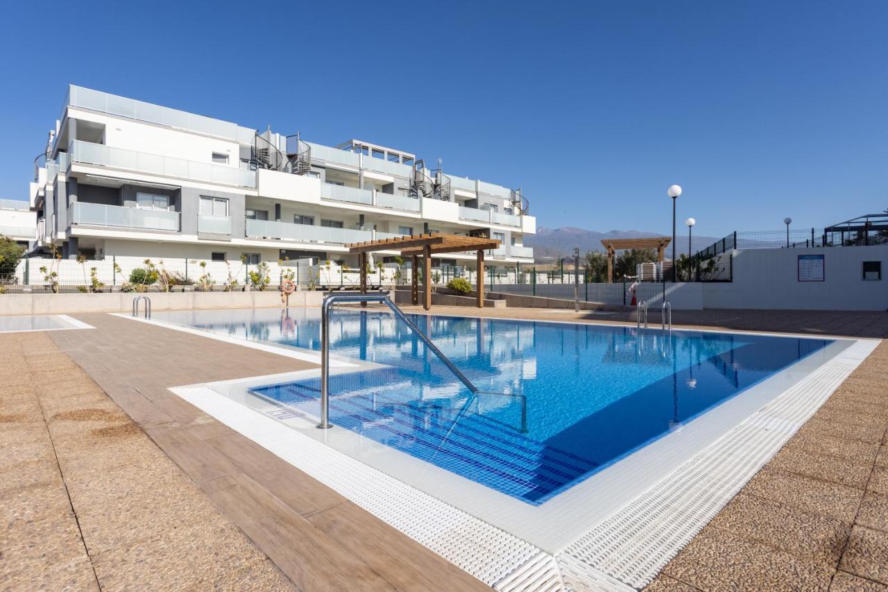 Maday , Big Terrace And Swimingpool Apartamento