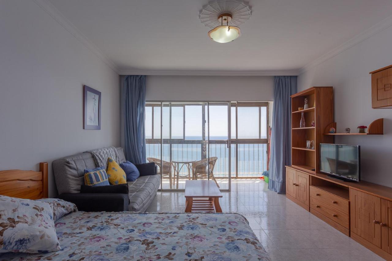 With Sea View And Pool Apartment *