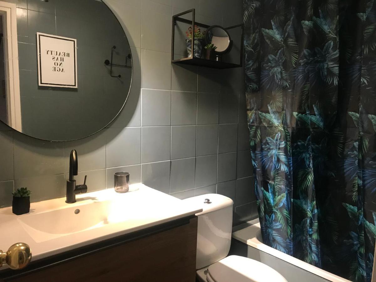 Apartamento Con Mucho Encanto En El Barri Vell , Old Town, De Girona, El Cul De La Lleona *