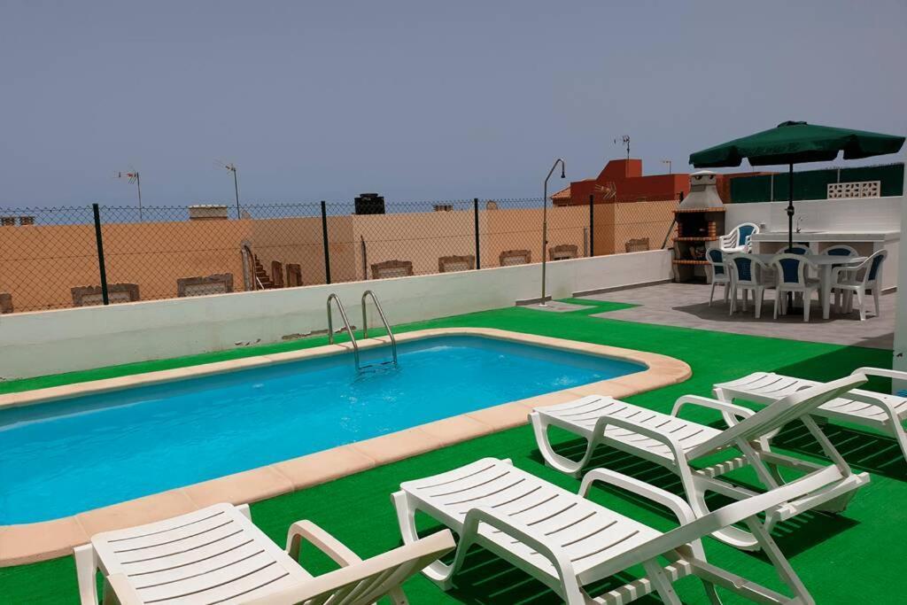 Chalet De 3 Habitaciones Con Piscina Privada Holiday home