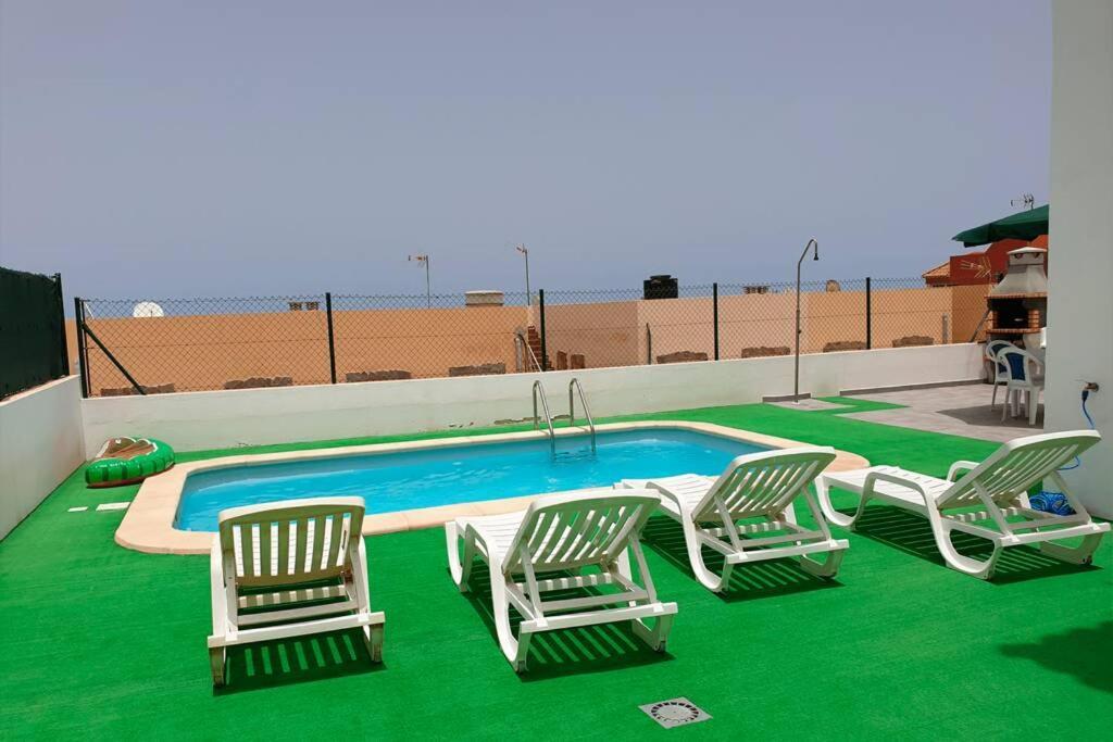 Chalet De 3 Habitaciones Con Piscina Privada * Puerto del Rosario (Fuerteventura)