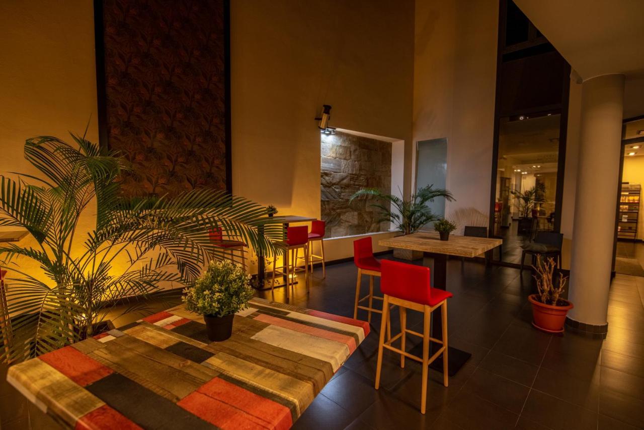 Nardos Hotel