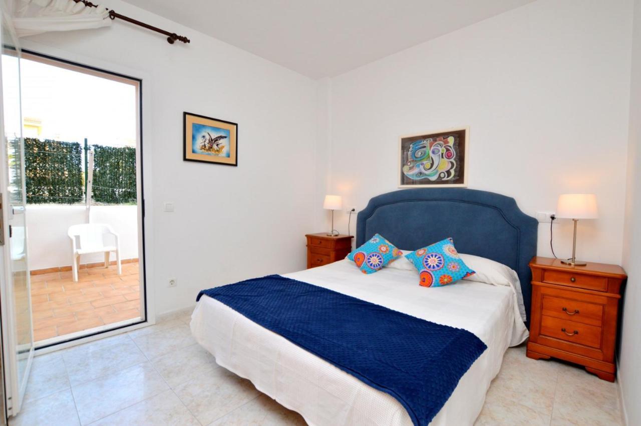 Apartamento Con Terraza Cerca Del Mar Apartment *