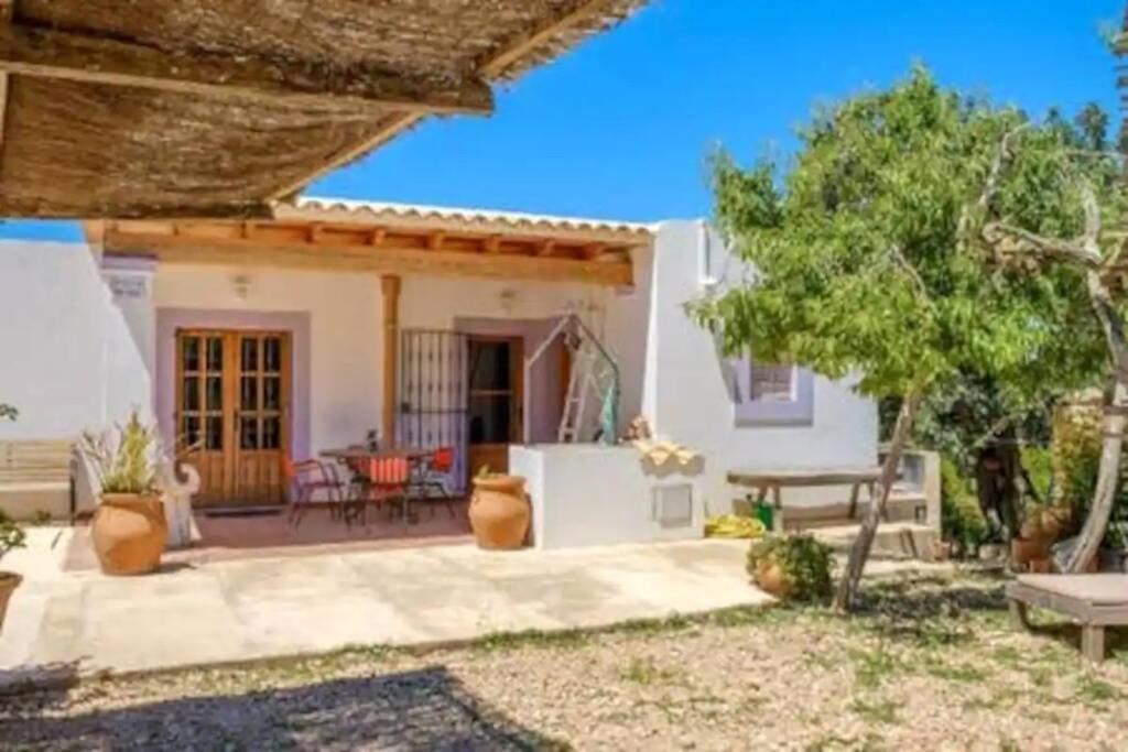 Casa Ibicenca En Cala D'hort Holiday home *