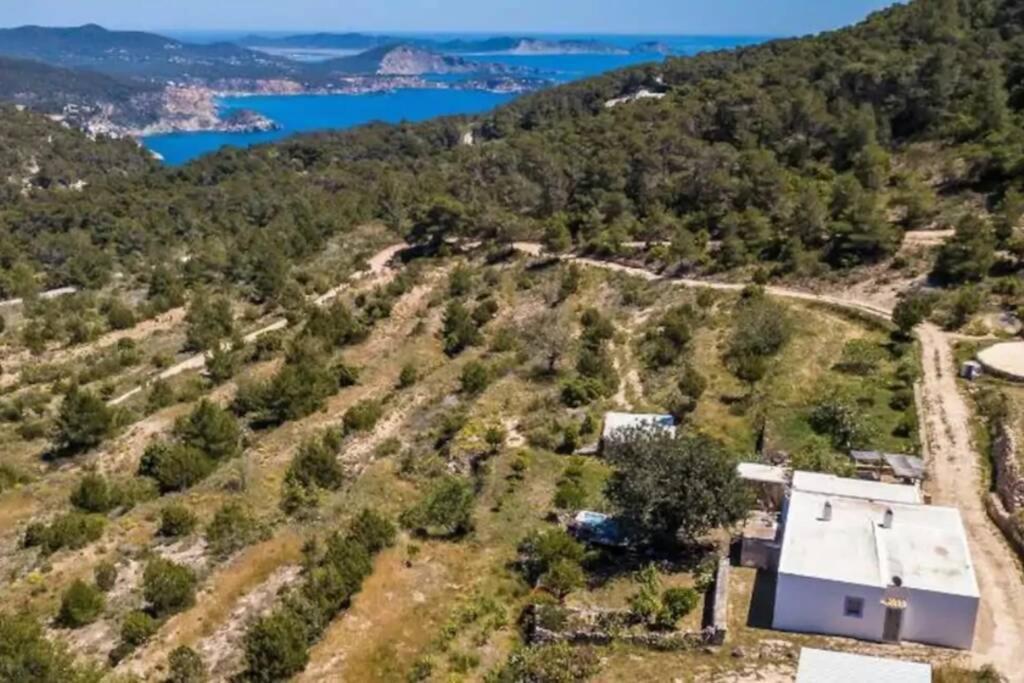 Casa Ibicenca En Cala D'hort