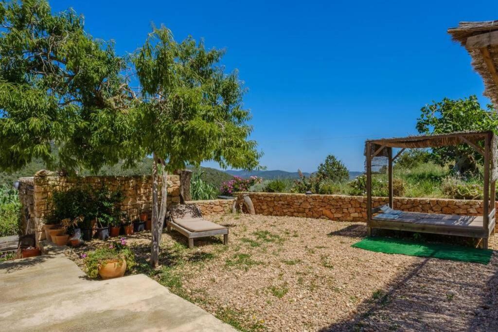 Casa Ibicenca En Cala D'hort *