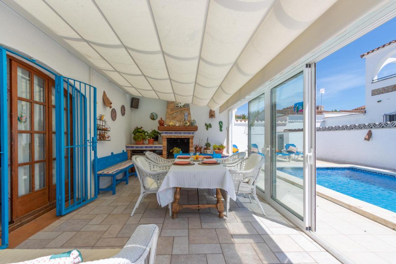 Goldhome - Montgri 117 Holiday home Empuriabrava