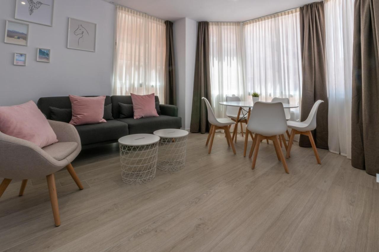 Beachfront 1br Centre - Palmeras Apartamento