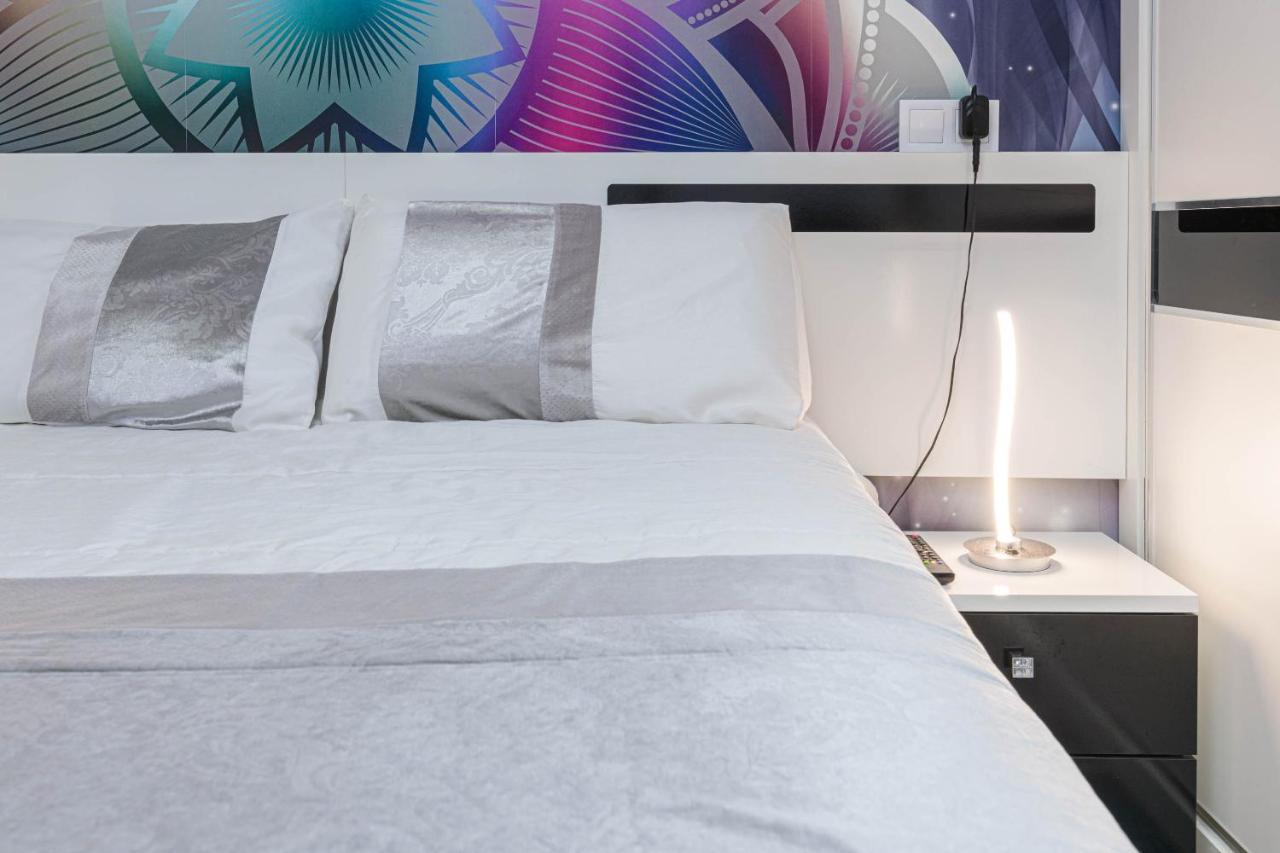 Apartment Luxury On The Beach By Rafleys *
