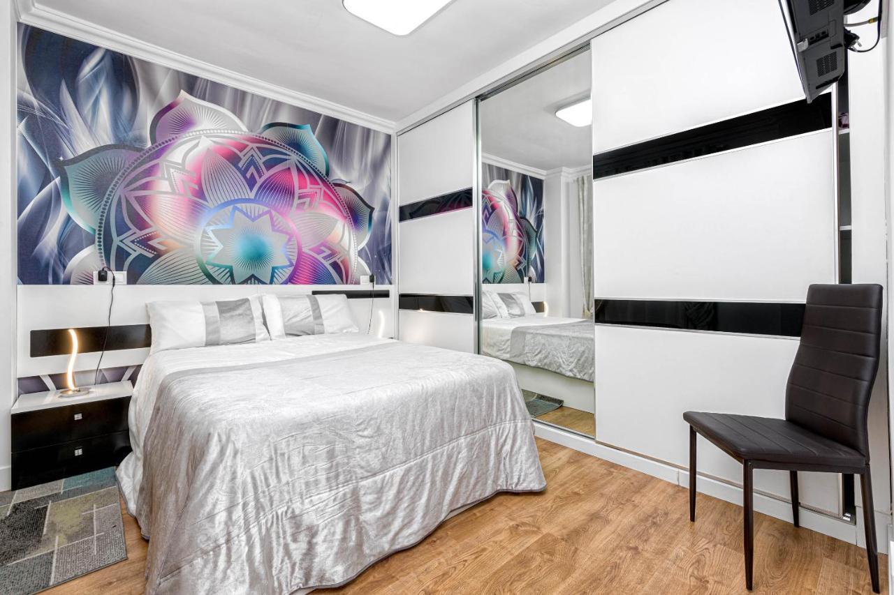 Apartment Luxury On The Beach By Rafleys