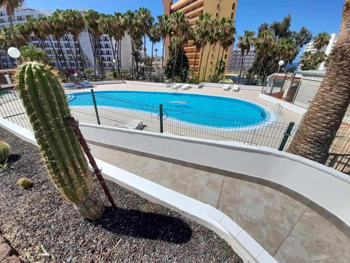 Las Flores Deluxe Apartment