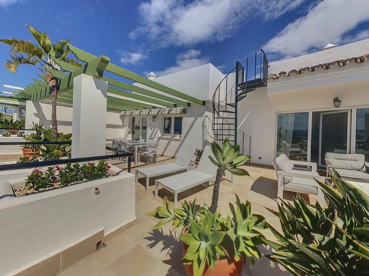 Frontline Penthouse In Mi Capricho * Sitio de Calahonda