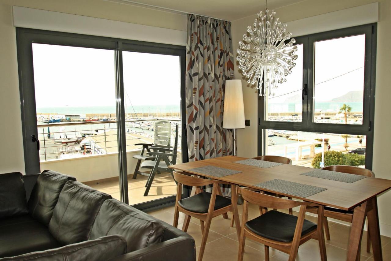 Luxe Aan De Jachthaven Met Frontaal Zeezicht