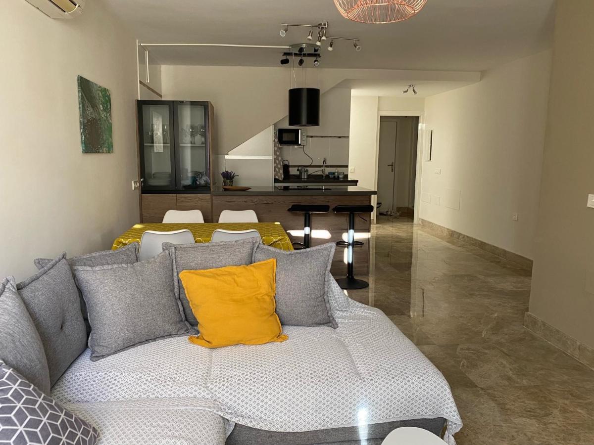 Sea View Golf Retreat *