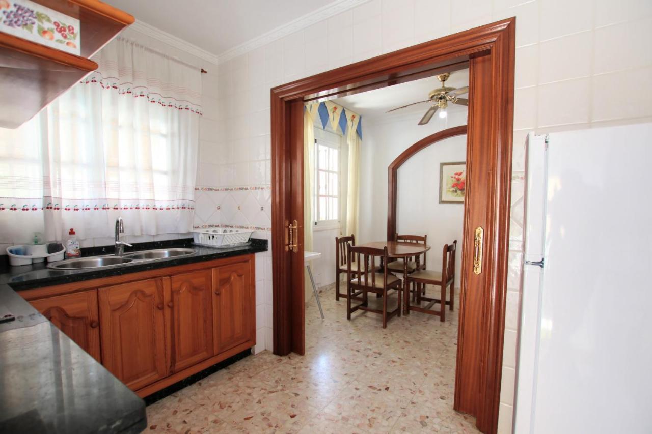 Tess Retamar Villa