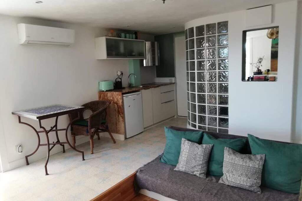 Lovely Studio, Terrace, Swim Pool, Nature, Relax!! *