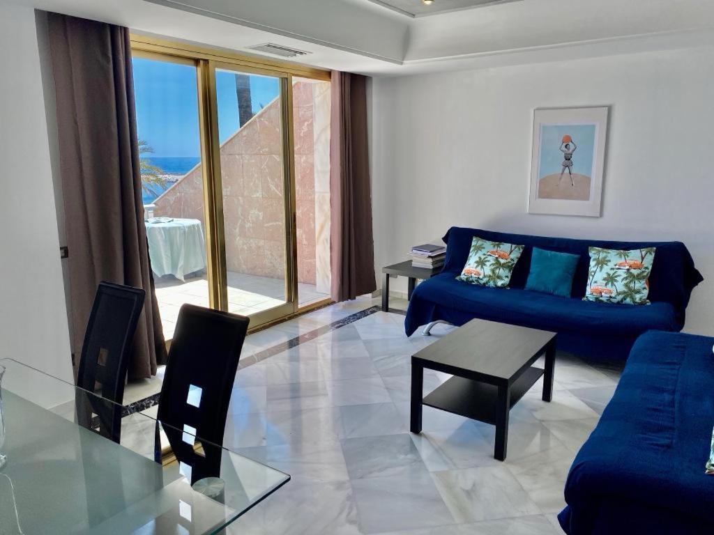 Puerto Banus Beachfront .gray D'albion . Amazing Location Apartamento Marbella