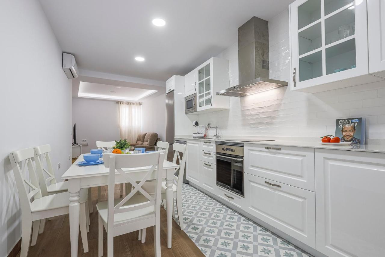 Apartment Caleta De 1 *