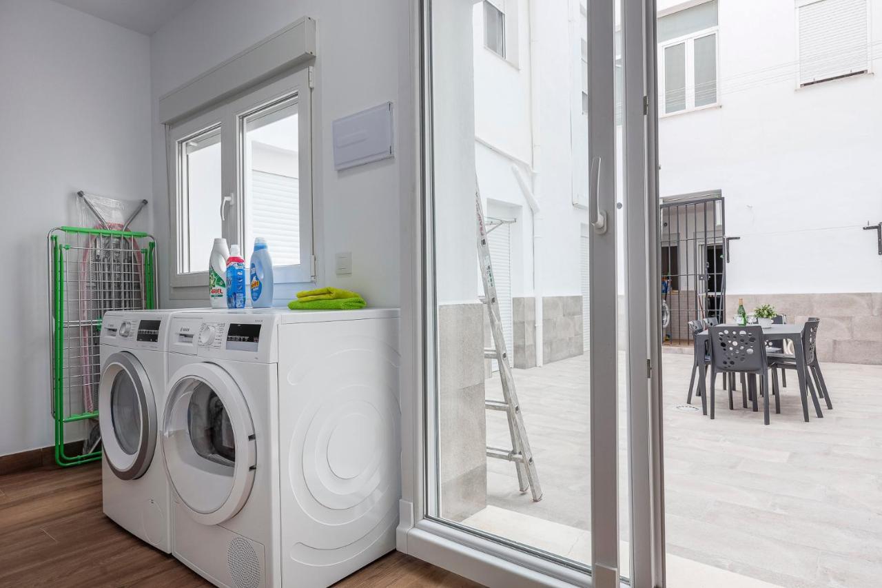 Apartment Caleta De 1 *