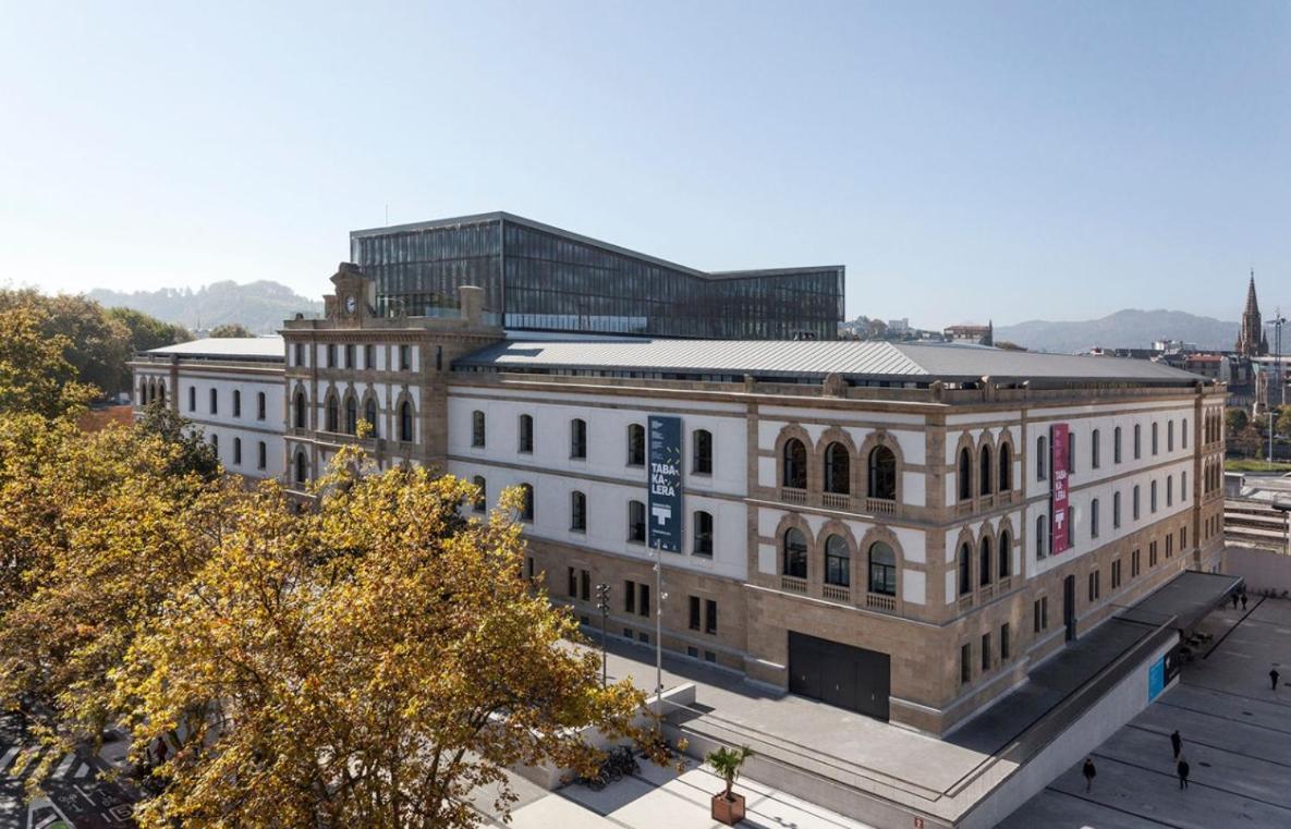Big 4 In A Centric Parking Included Сasa de vacaciones