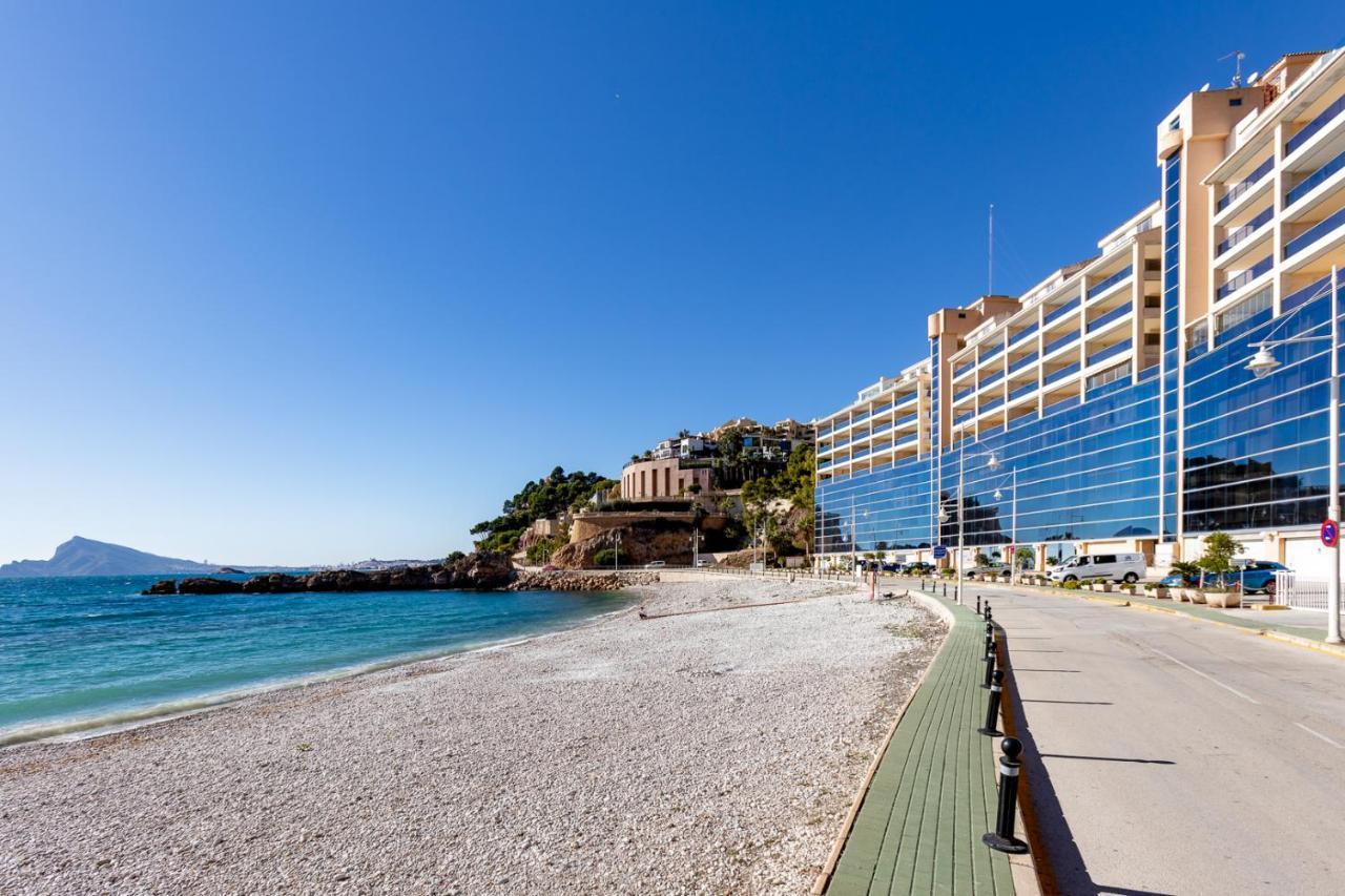 1st Line Mascarat - Solarium Terrace & Pool