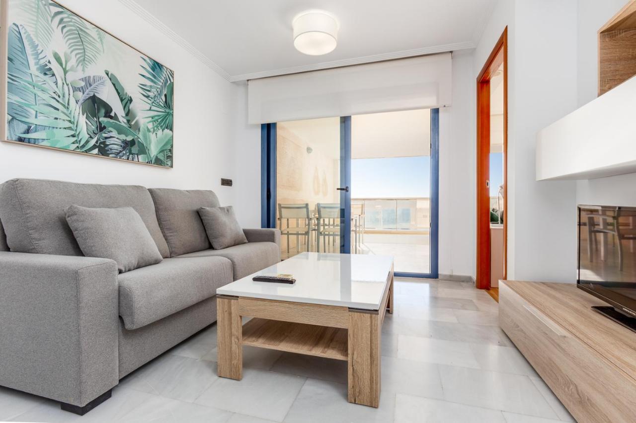 Apartamento 1st Line Mascarat - Solarium Terrace & Pool